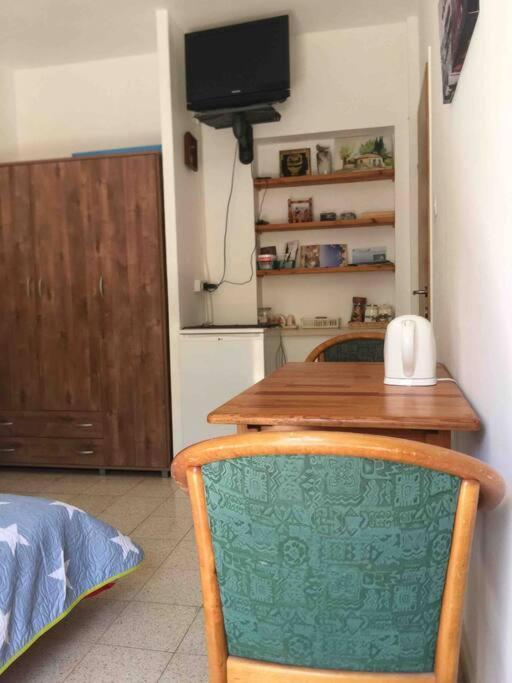 דירות ערד The Little Dorm And Beer מראה חיצוני תמונה
